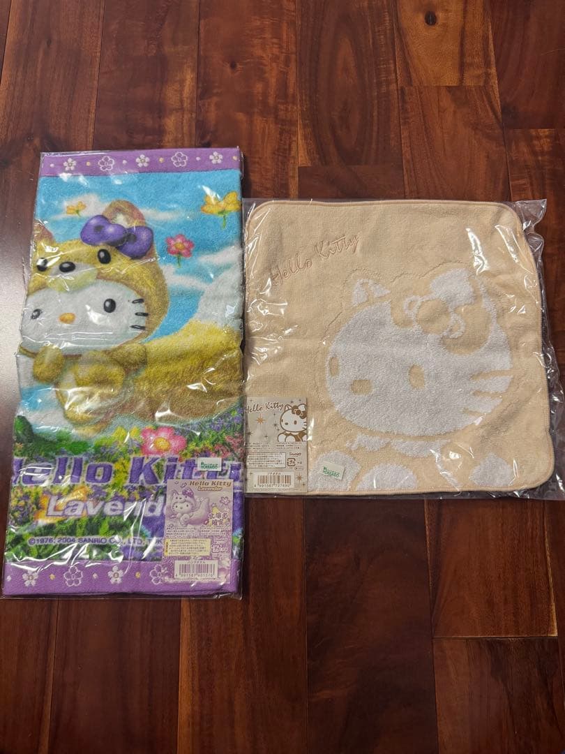 【新品未使用】ご当地キティ タオル・ファスナーマスコットなど北海道セット