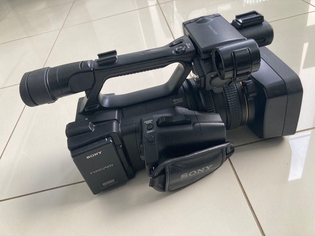 ソニーSONY nx5j 業務用ビデオカメラ ➕FMU128とバッテリー➕マイク