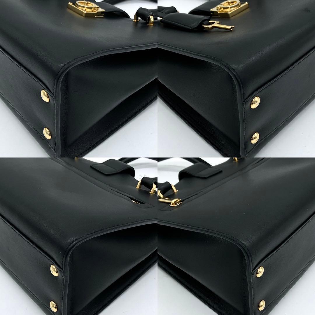 専用【Salvatore Ferragamo】ハンドバッグ　ジュリエット