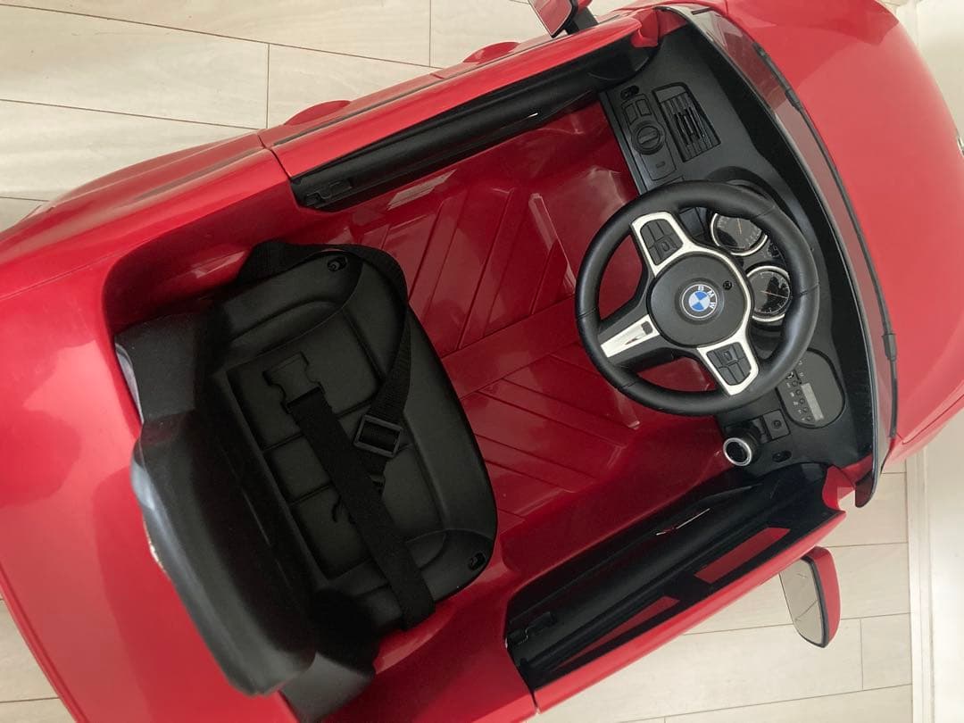 正規ライセンス BMW 6 GT 電動乗用カー 乗用玩具 赤