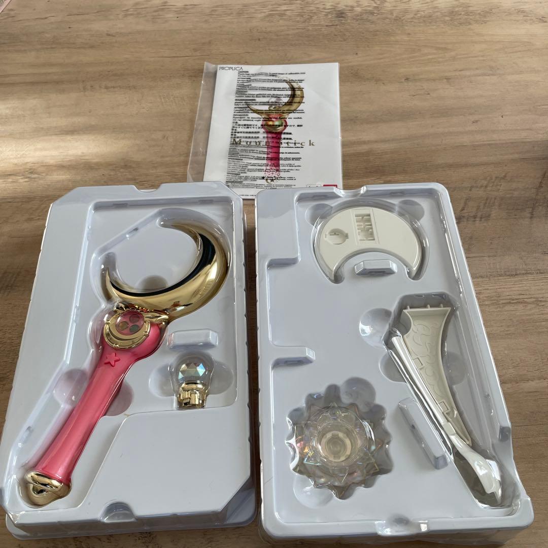 年代物腕から炎！バルタン星人のライターガス式アンティーク