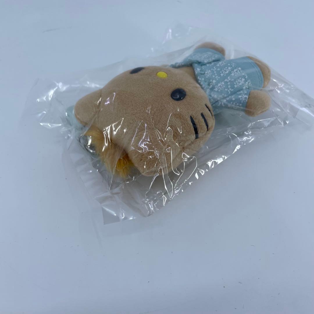 新品未開封 日焼けハローキティキーホルダー　カハラホテル 夏限定品