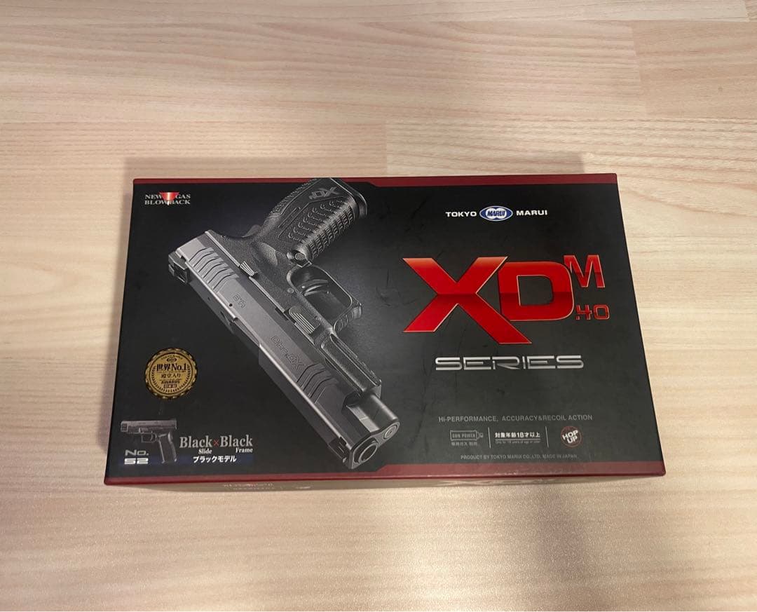 東京マルイ　XDM-40 マガジン2本付き