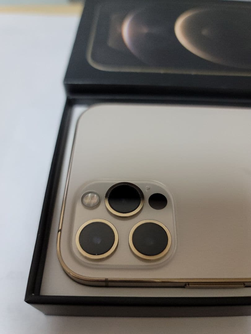 IPHONE 12 pro ゴールド　SIMフリー‼️256GB‼️