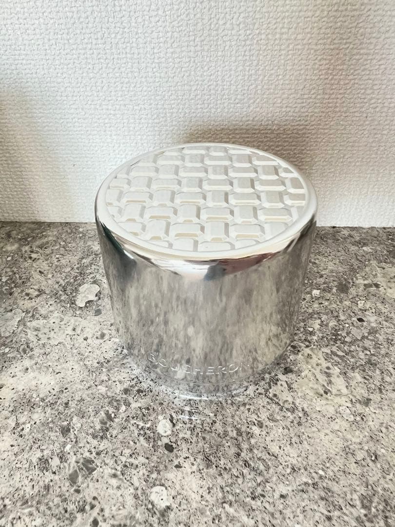 ブシュロン　空箱　ピアスケース、巾着（チャーム付き）