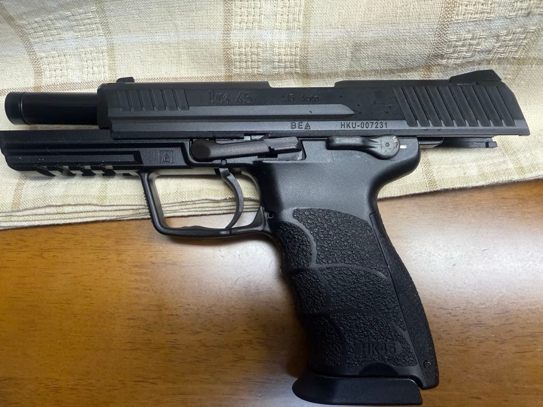 東京マルイ　HK45　予備マガジン付き