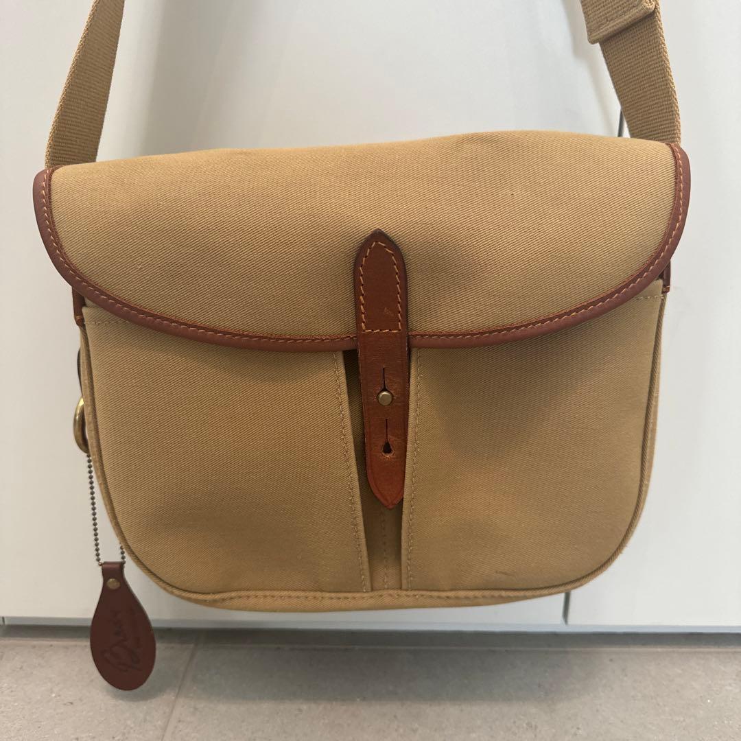 Brady ショルダーバッグ