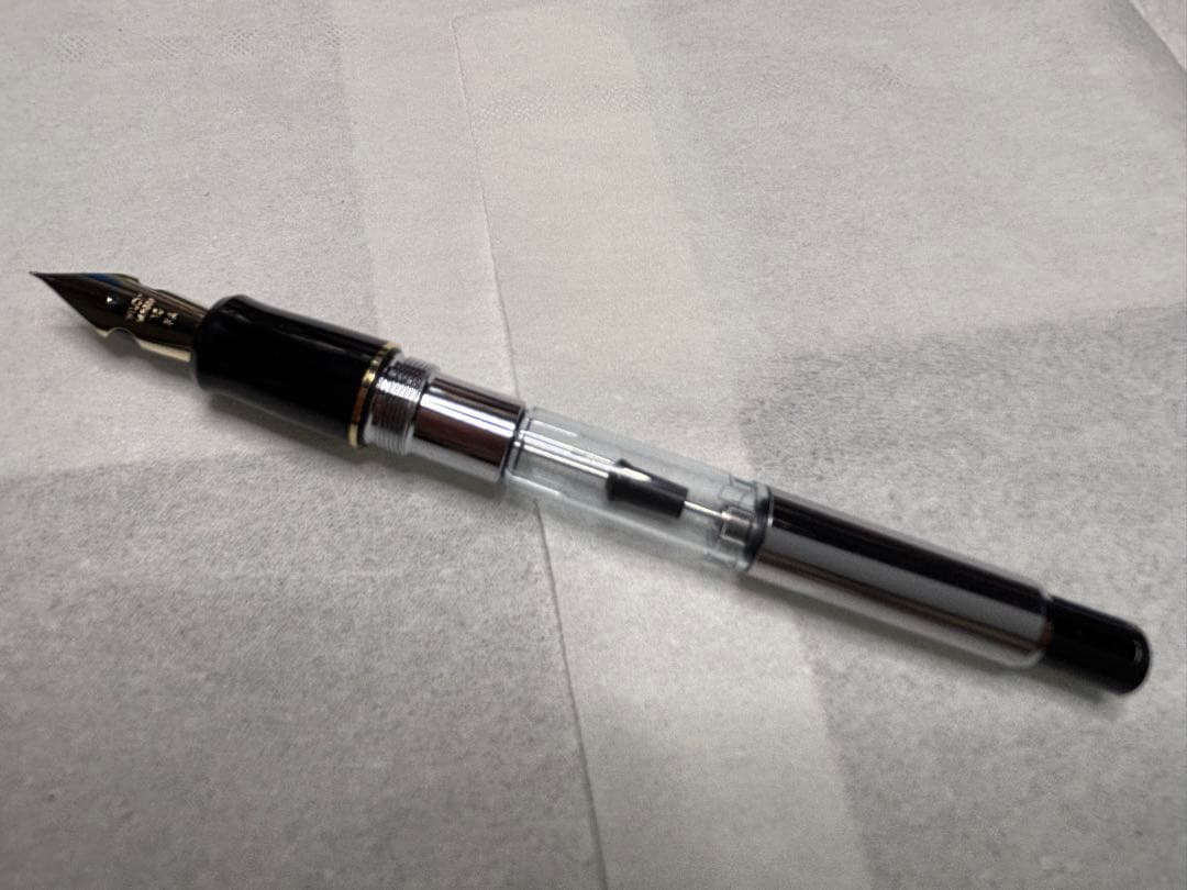 カスタム限定　ヘリテイジ912 FA（楽しいフォルカンニブ）万年筆 パイロット