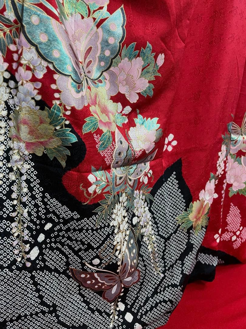 中古☆振袖☆仕立て上がり NO.B10 赤色 絞り柄モダン 成人式 結婚式