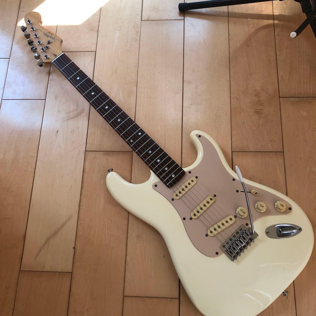 Squier　ストラトキャスター　ヴィンテージクリーム　スクワイアー