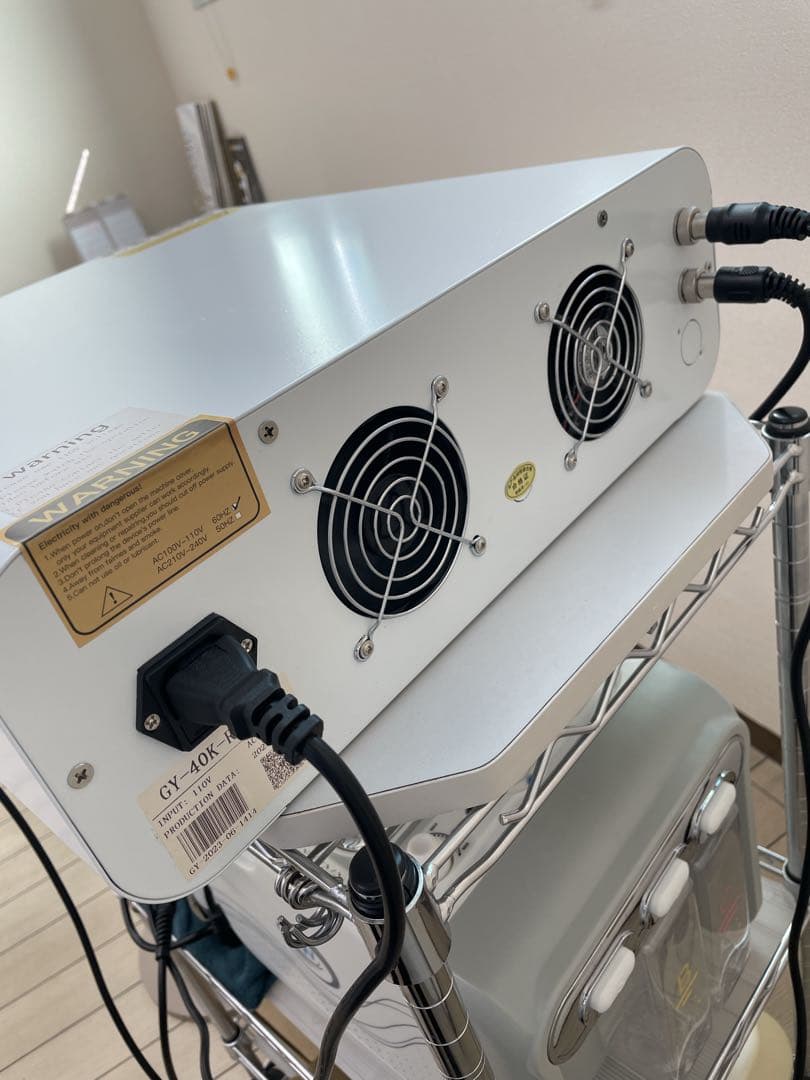 インディバのような高周波痩身機器 448MHzラジオ波 モノポーラ式