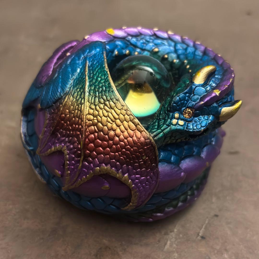 Windstone Editions　ドラゴンのフィギュア　置物