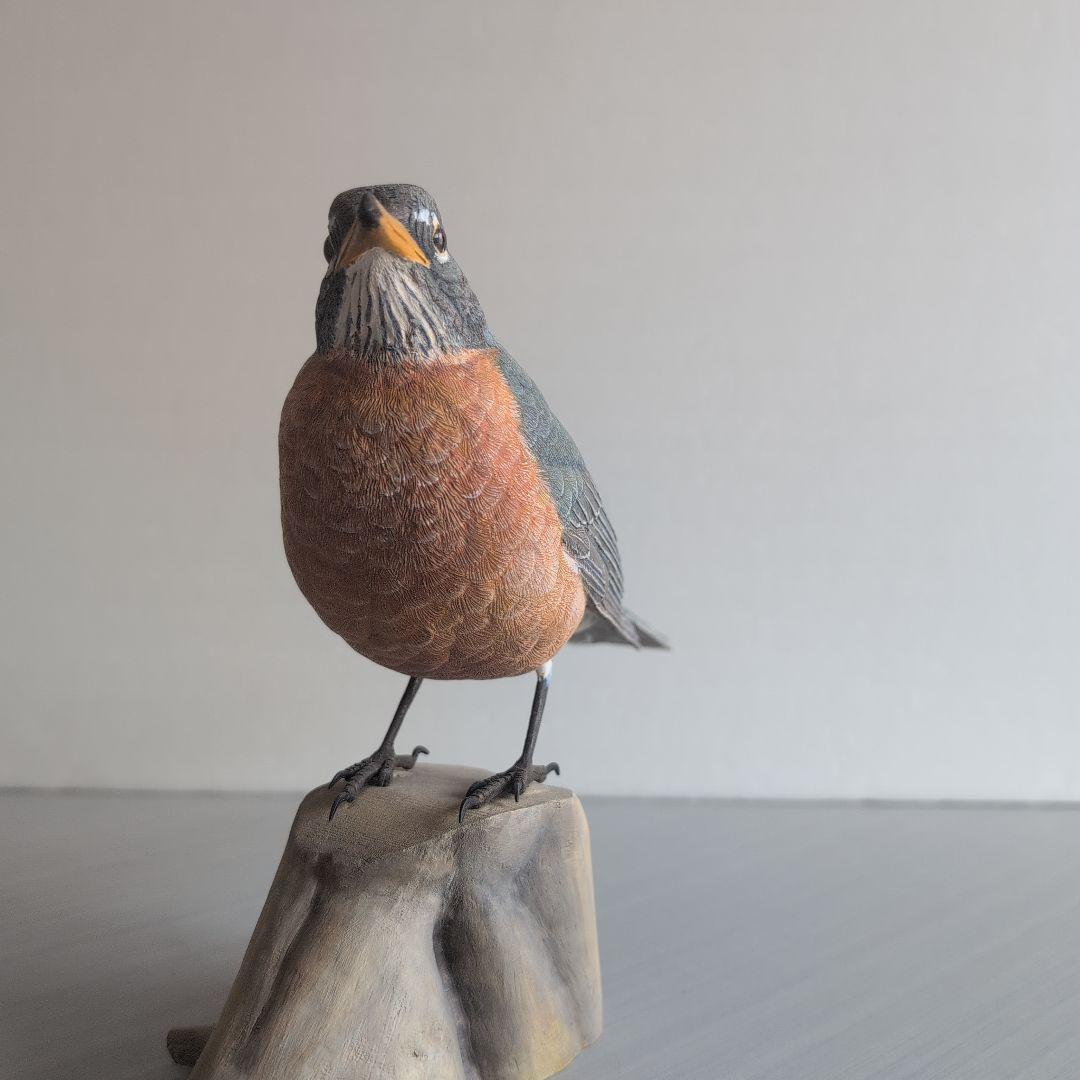 リアルな木彫りの野鳥 コマツグミ バードカービング 野鳥彫刻