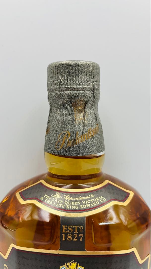 バランタイン GOLD SEAL 12年 スコッチウィスキー 700ml 40％ - メルカリ