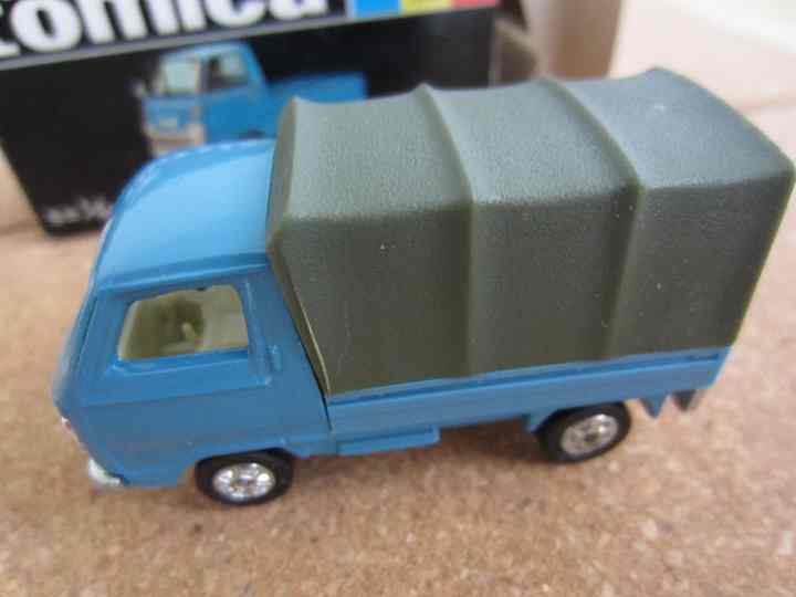 黒箱トミカ／本田技研／ホンダTN360トラック／幌付き