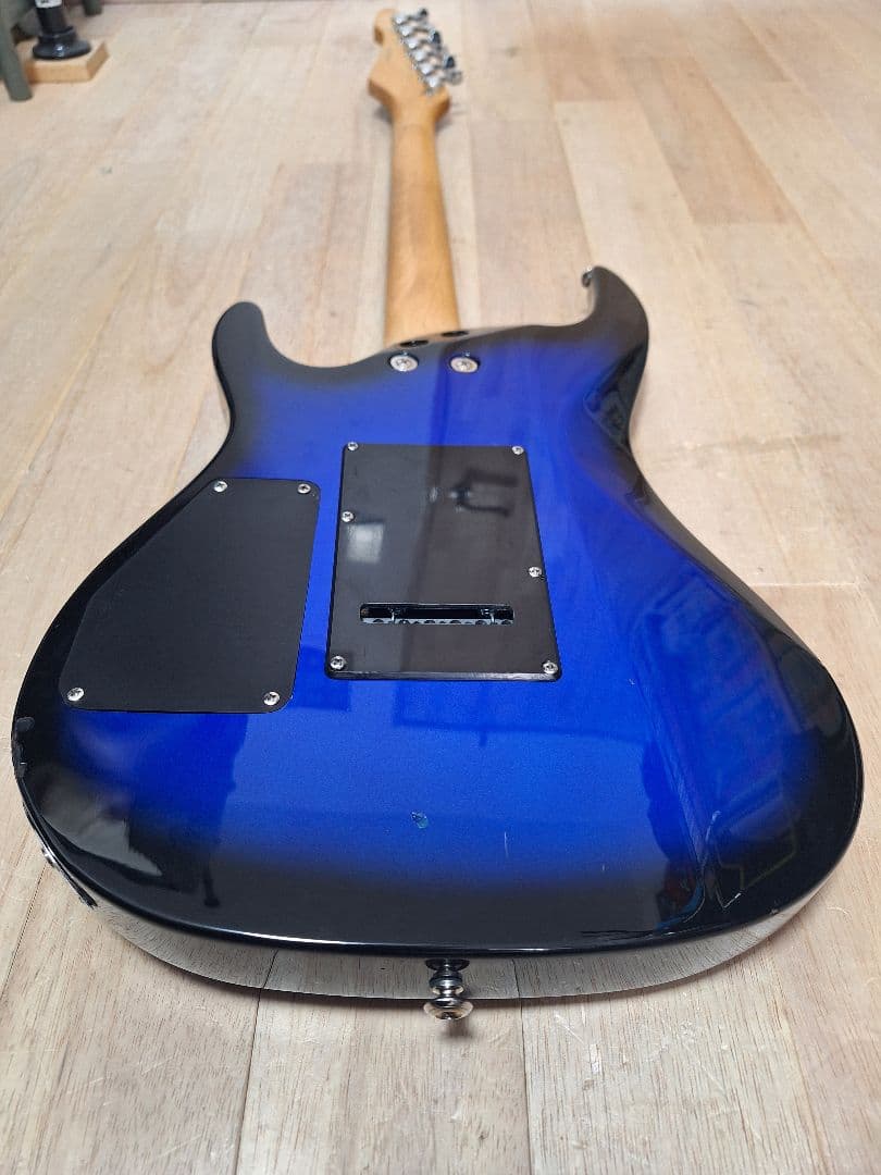 ほぼ美品】エレキギター （調整済）自分が欲しいと思う内容で構成した