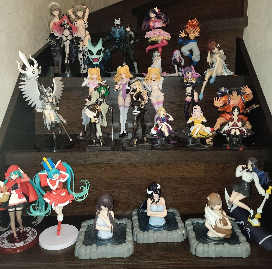 キャラクター フィギュア③開封品28体セット - メルカリ