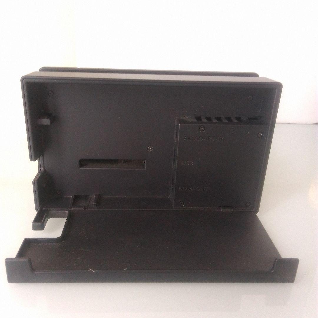 【中古品】Nintendo Switchの本体と付属品一式。初期化済み。