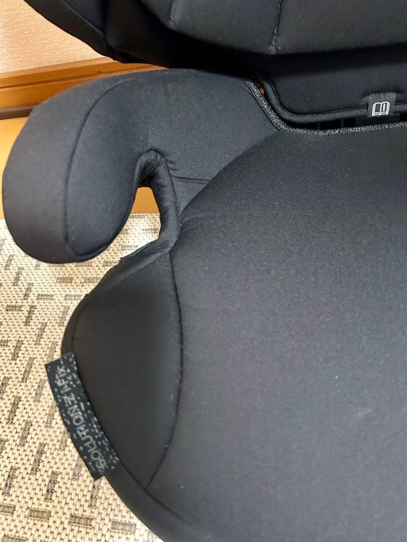 CYEBX サイベックス ソリューション Zi ジュニアシート