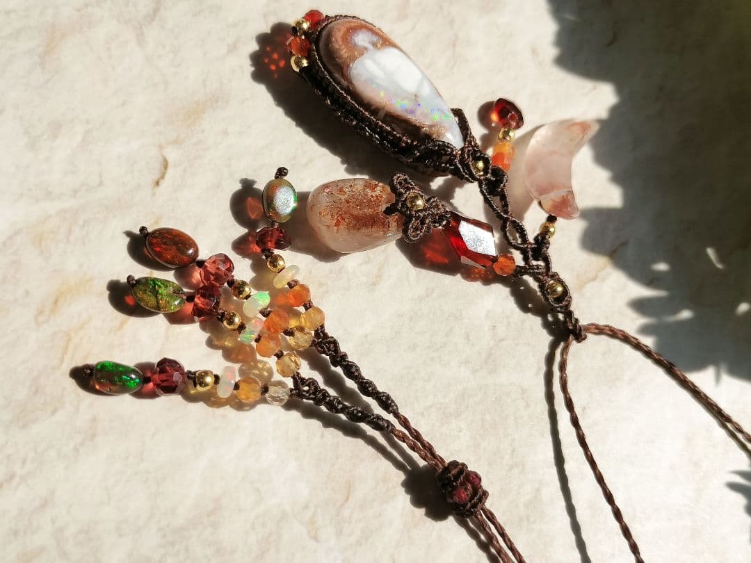 カンテラオパールマクラメネックレス・*☽:゜・⋆。月映えの実り