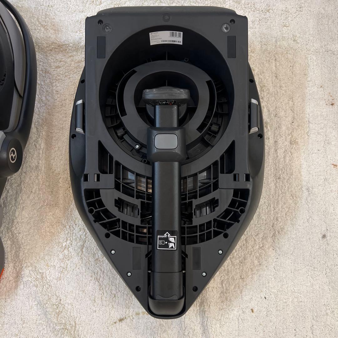 ア*ル様 グレー ベビーシート　ベースセット cybex gold BASEG