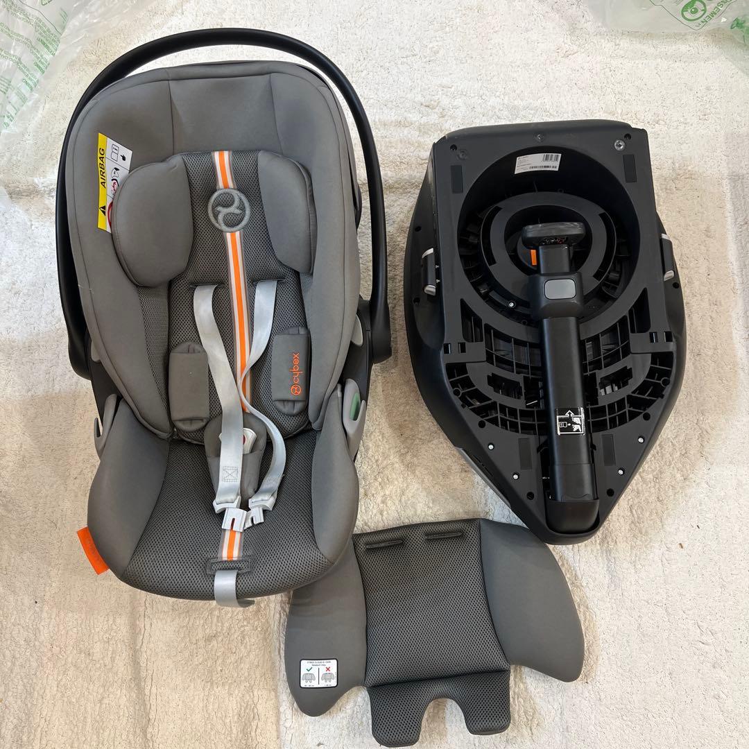 ア*ル様 グレー ベビーシート　ベースセット cybex gold BASEG