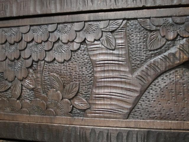 長野県 伝統工芸品 軽井沢彫り 桜 彫刻 4杯抽斗 時代箪笥/整理箪笥