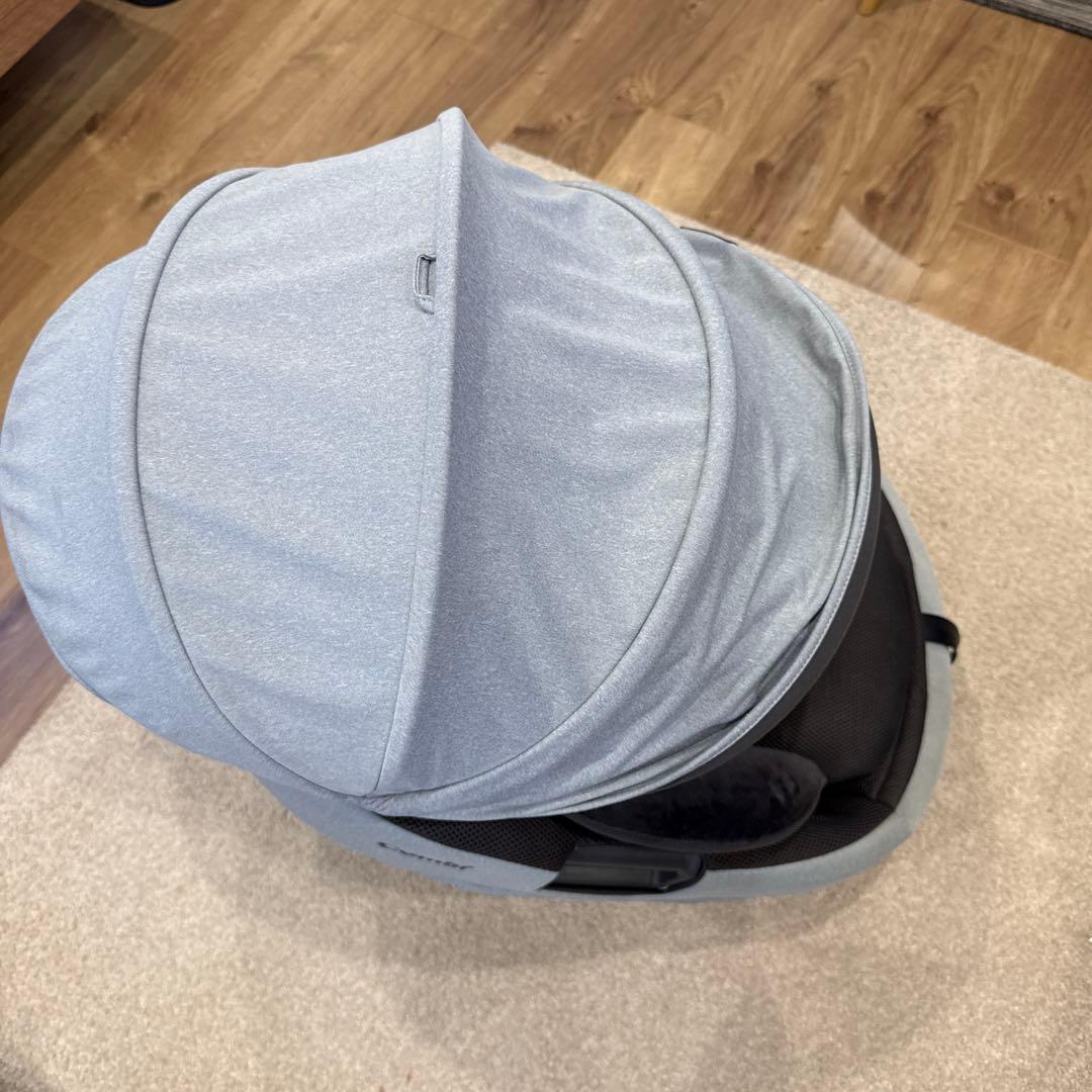 Combi チャイルドシート THE S