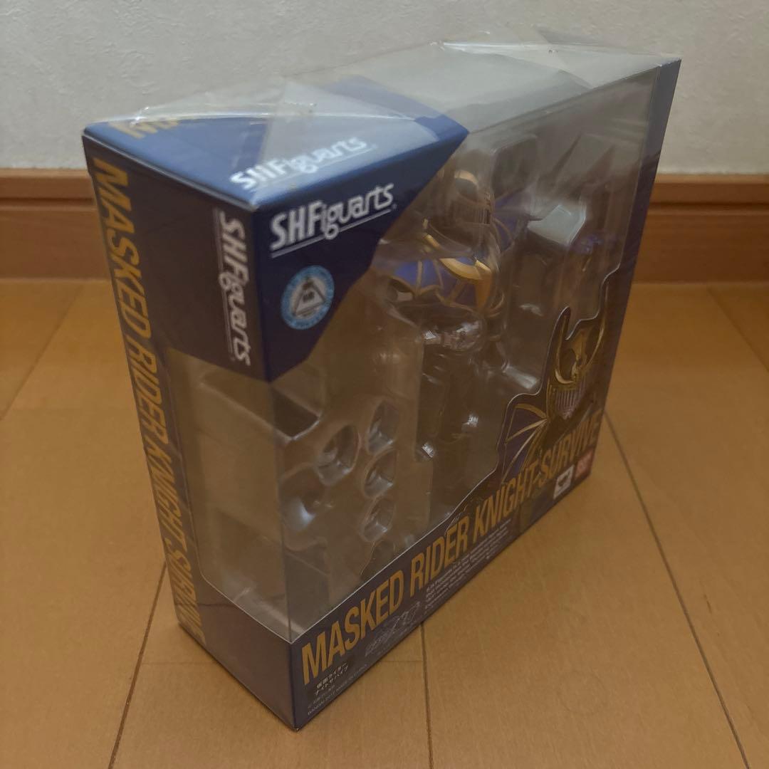 S.H.Figuarts 仮面ライダーナイトサバイブ ダークレイダー