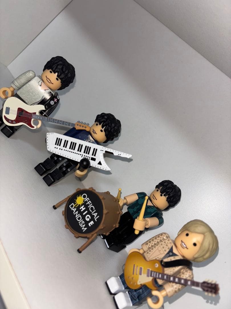 Official髭男dism ×brokker