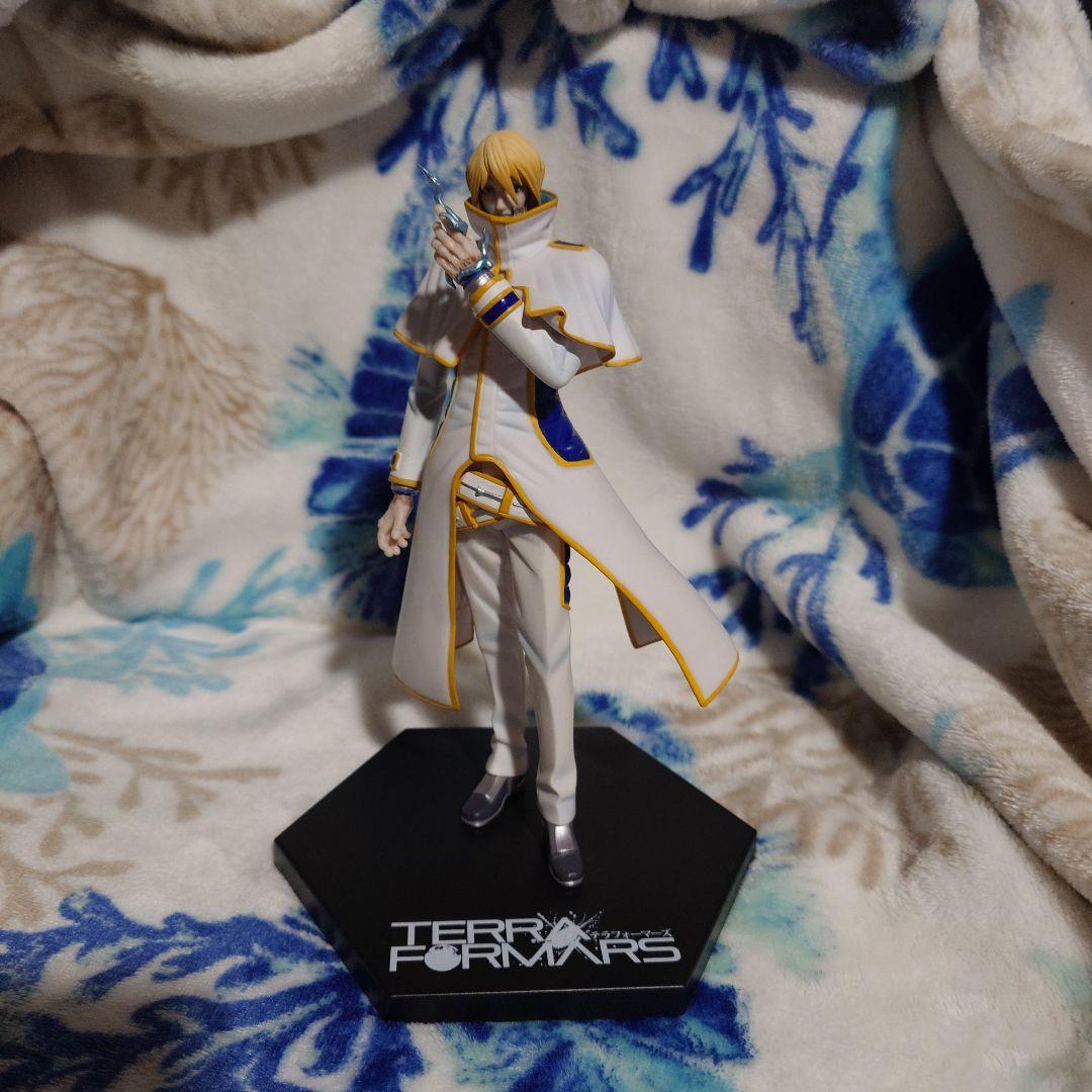 アドルフ・ラインハルト テラフォーマーズ フィギュア - メルカリ