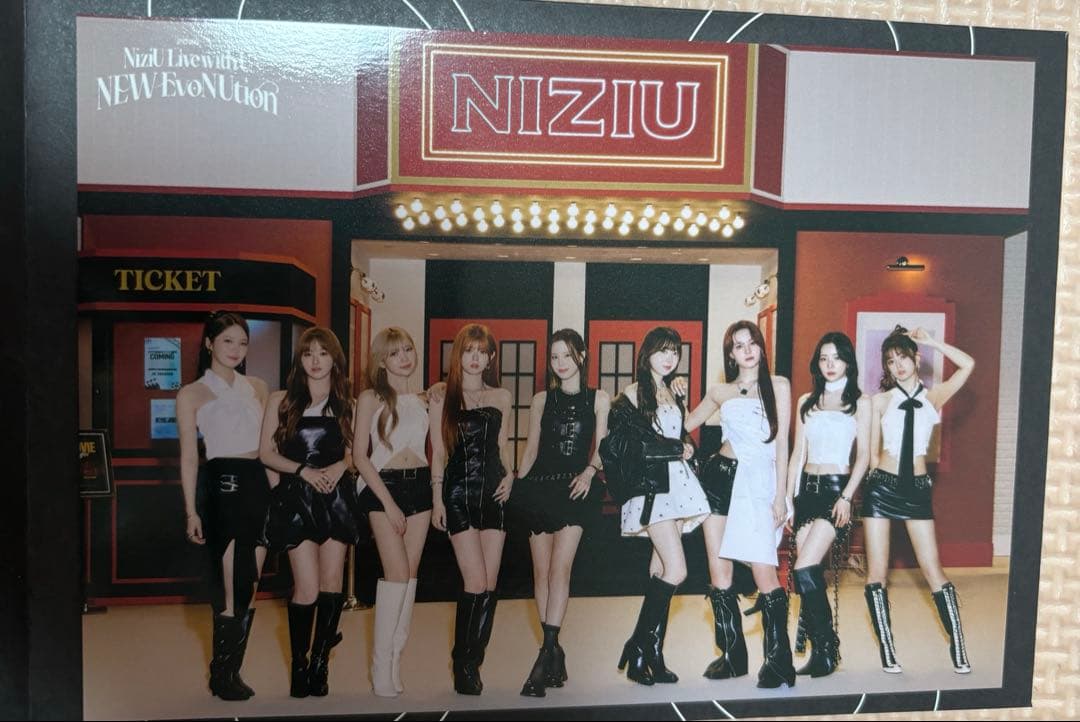 NiziU ラントレ オール⑧ - メルカリ