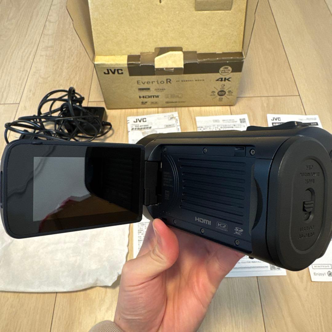 JVC ビデオカメラ　GZ-RY980