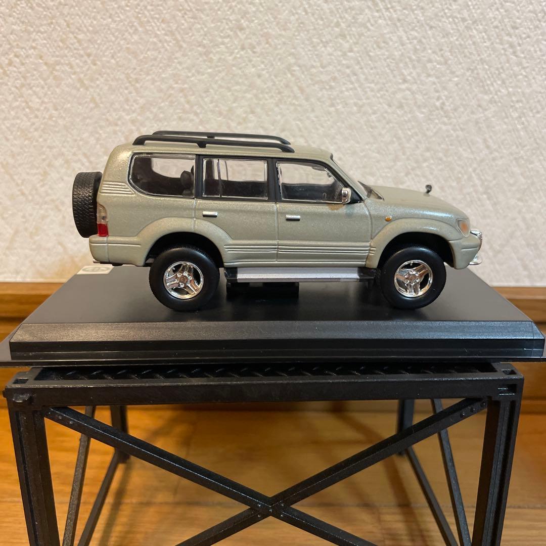 1/43 デルプラド　世界の名車 TOYOTA LAND CRUISER