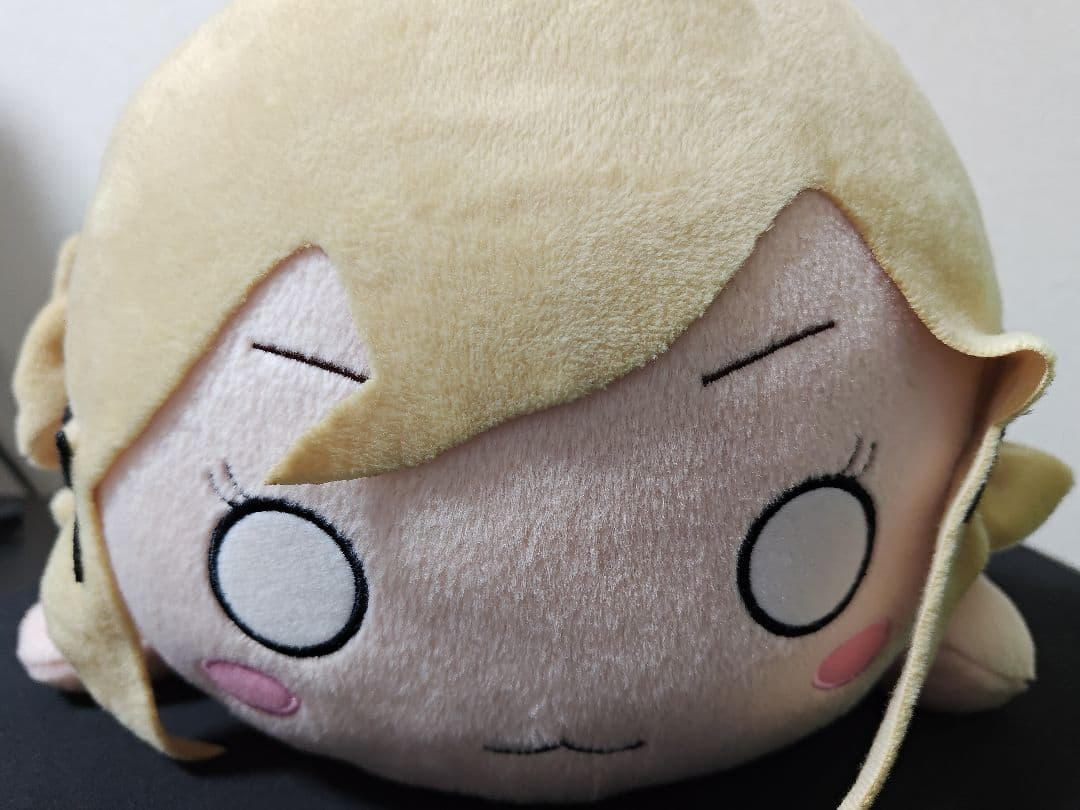 【美品】バンドリ　メガジャンボ寝そべりぬいぐるみ　市ヶ谷有咲