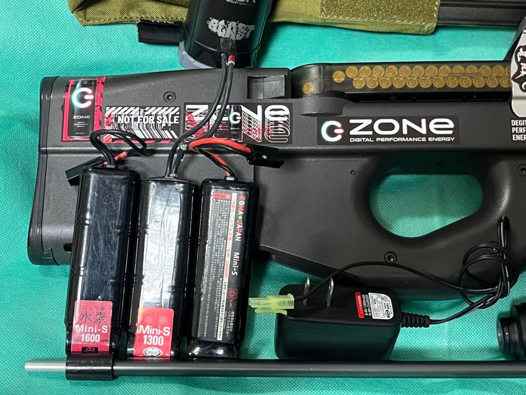 東京マルイ】P90tr(ステッカー・ペイント有) マガジンなど【おまけ付き