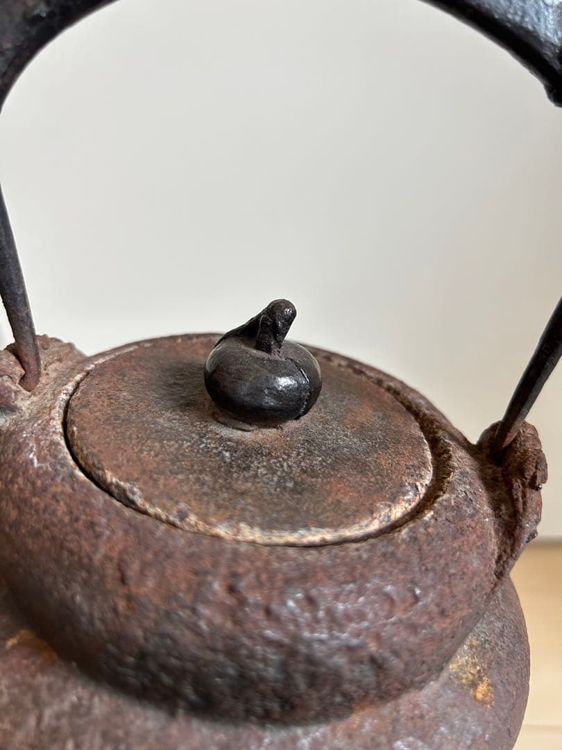 古風な青銅製三脚ワイン容器、ジュエ、宋明朝 三国志覇道 爵杯＆孫堅頭巾