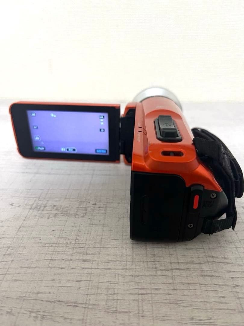 JVC ビデオカメラ GZ-RX690D