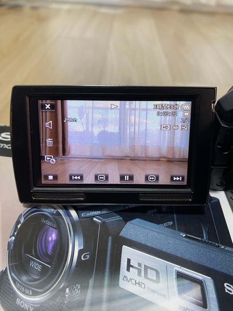 Sony HDR-PJ590V ハンディカム プロジェクター内蔵