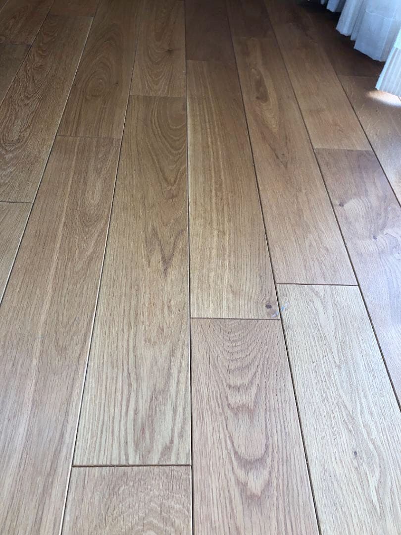 フローリング: ヨーロピアンオーク 無垢フローリング 130mm巾