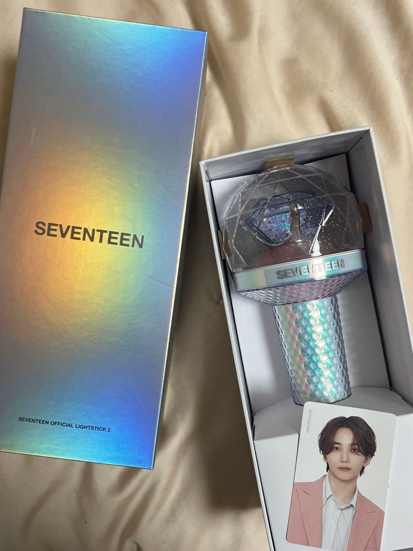 Seventeen ペンライト SEVENTEEN OFFICIAL LIGHT STICペンライト VER.3 Amazon.com