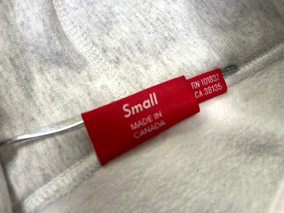 SUPREME パーカー