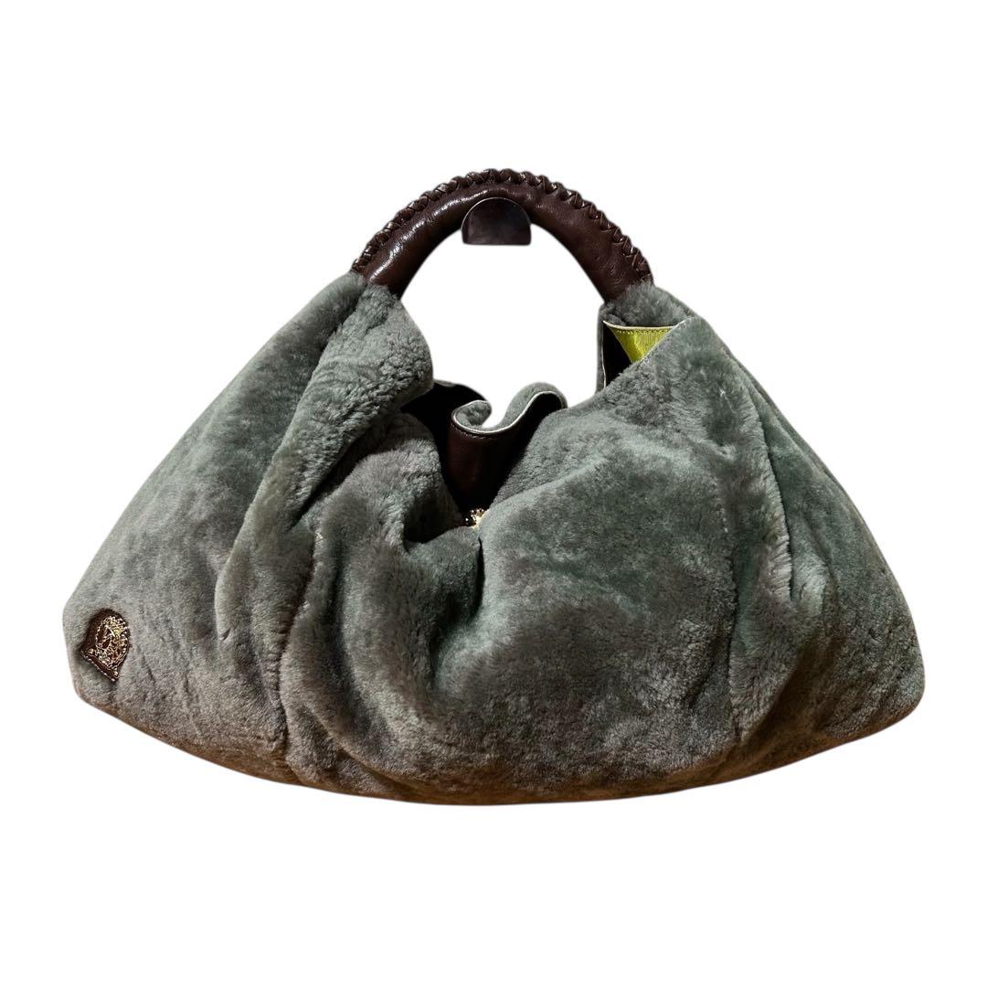 美品　ADMJ ファーバッグ　ハンドバッグ　手さげ　ゴールドロゴ　A4収納　冬