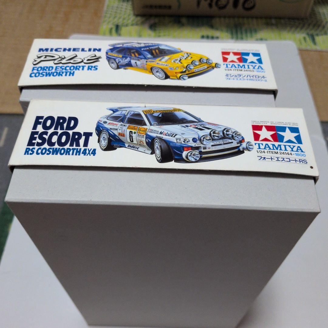 タミヤ1/24 フォードエスコート　2台