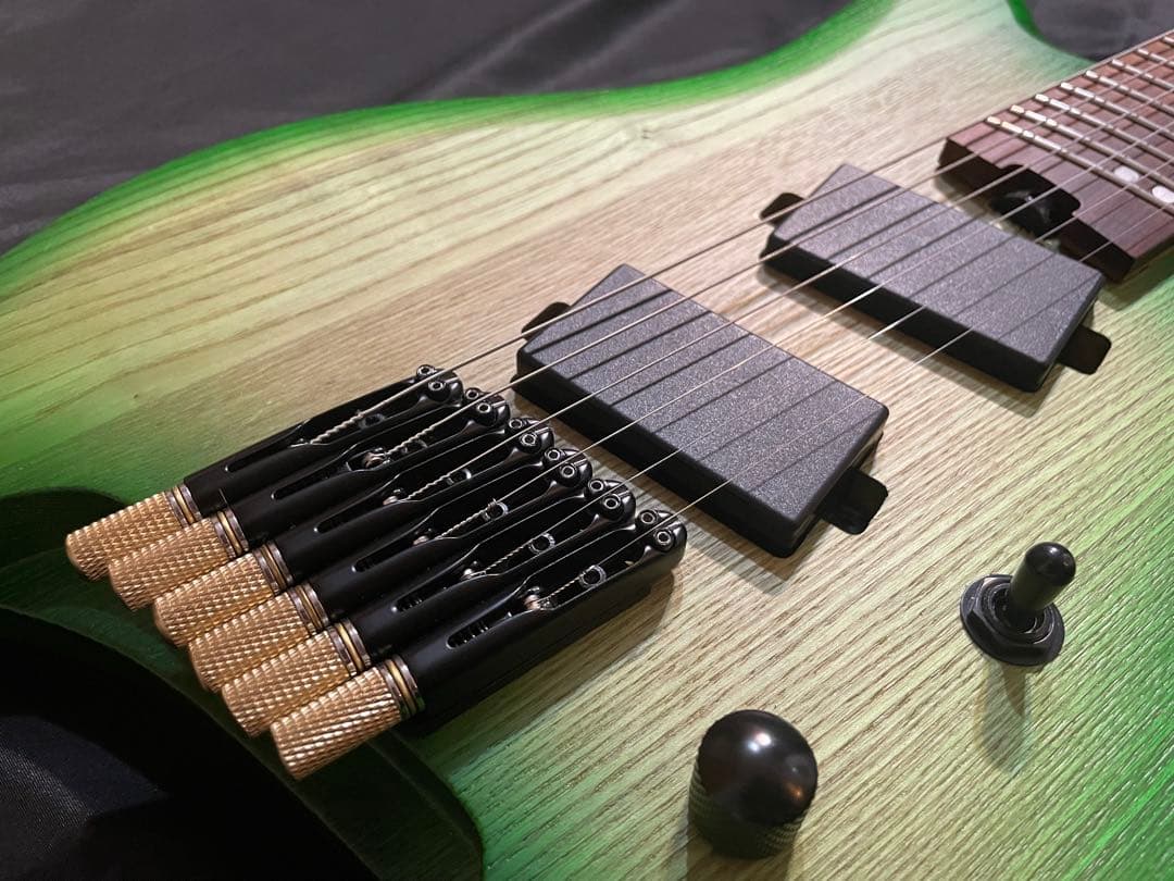 K*K様 ノーブランド ヘッドレスギター ☆ グリーンサンバースト