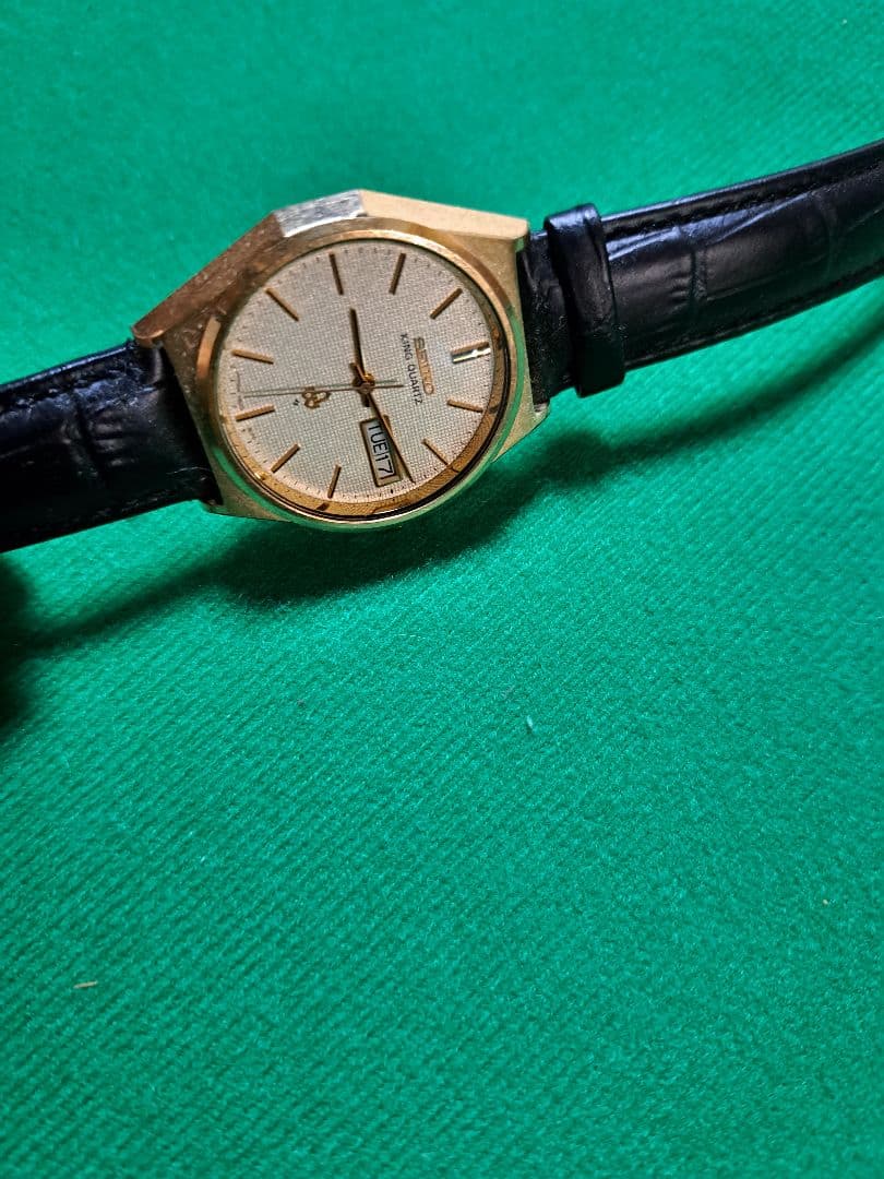 SEIKO キング　クォーツ腕時計 ゴールド