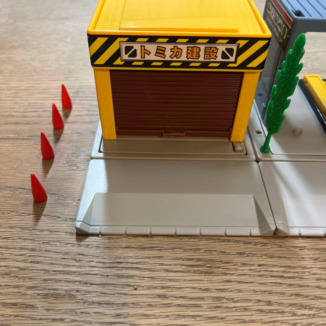 トミカタウン　ガソリンスタンドJOMO トミカ建設カーサービス駐車場　レア絶版