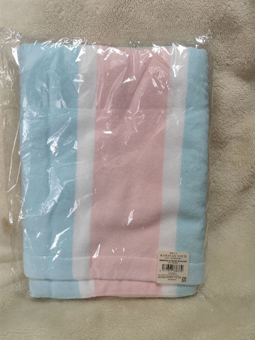 西野カナ ライブツアー2011 西野家限定マリンビッグタオル - メルカリ