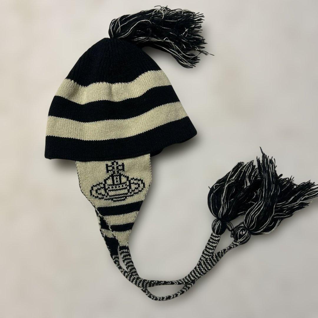 Vivienne Westwoodニット帽 ポンポン付き - メルカリ