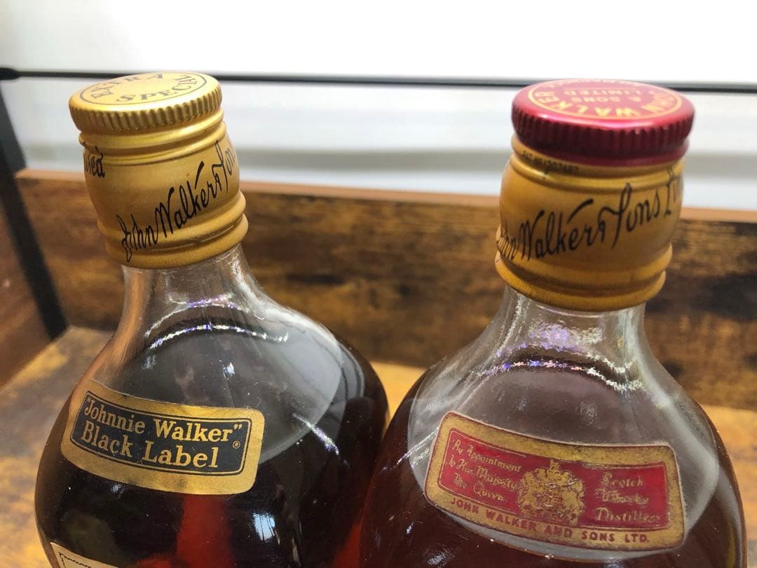 ジョニーウォーカー 赤 黒 ウイスキー特級 1.136ml キングサイズ